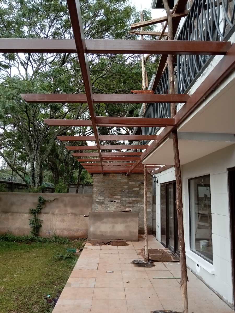 pergola-before